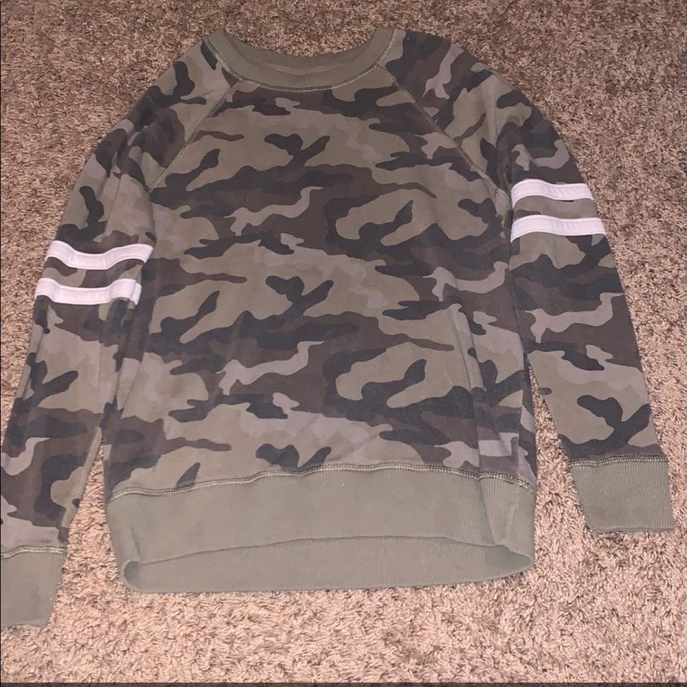 American Eagle crewneck